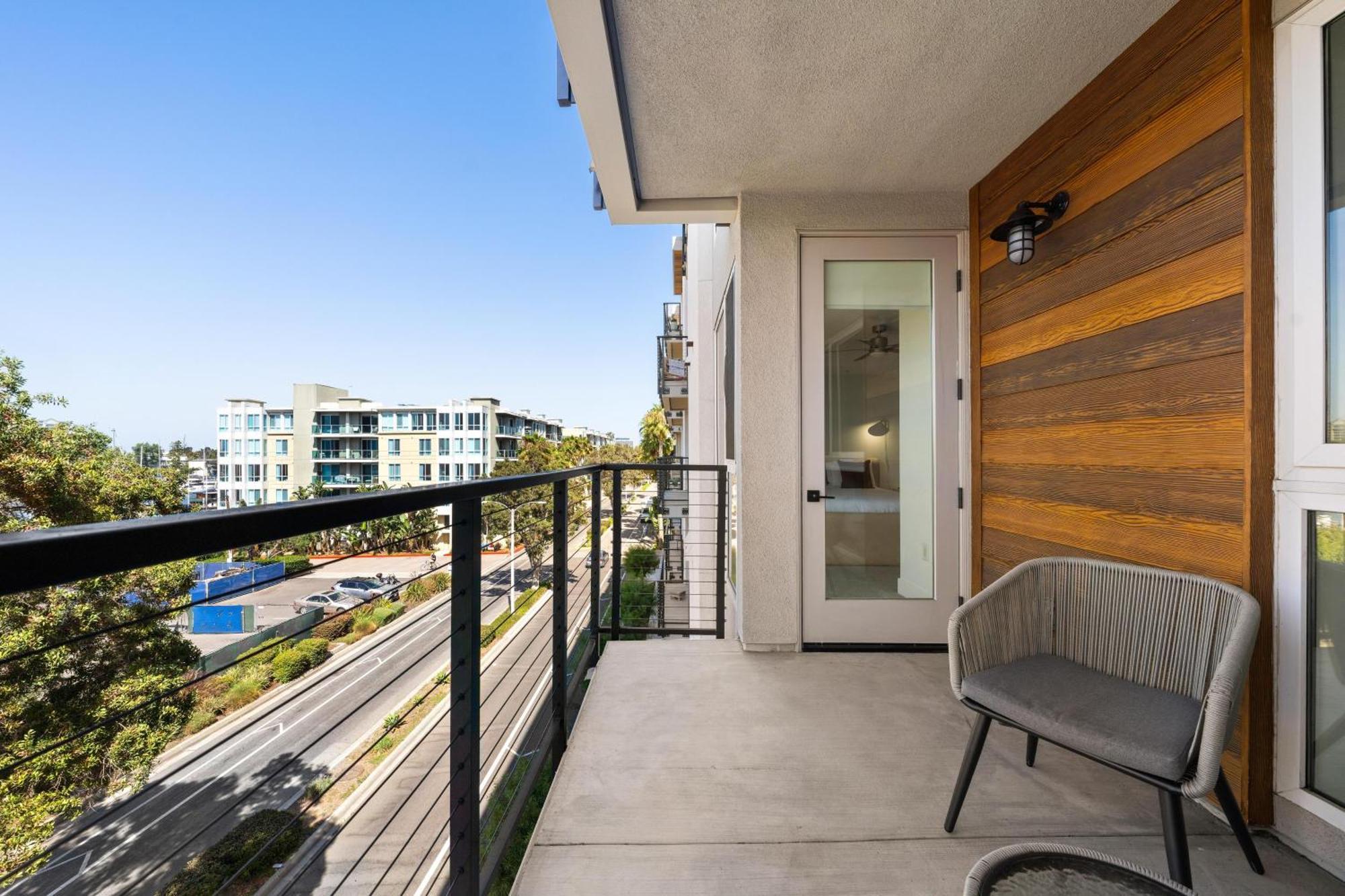 Sky-high Elegance Waterfront Penthouse 4 Beds * Los Ángeles