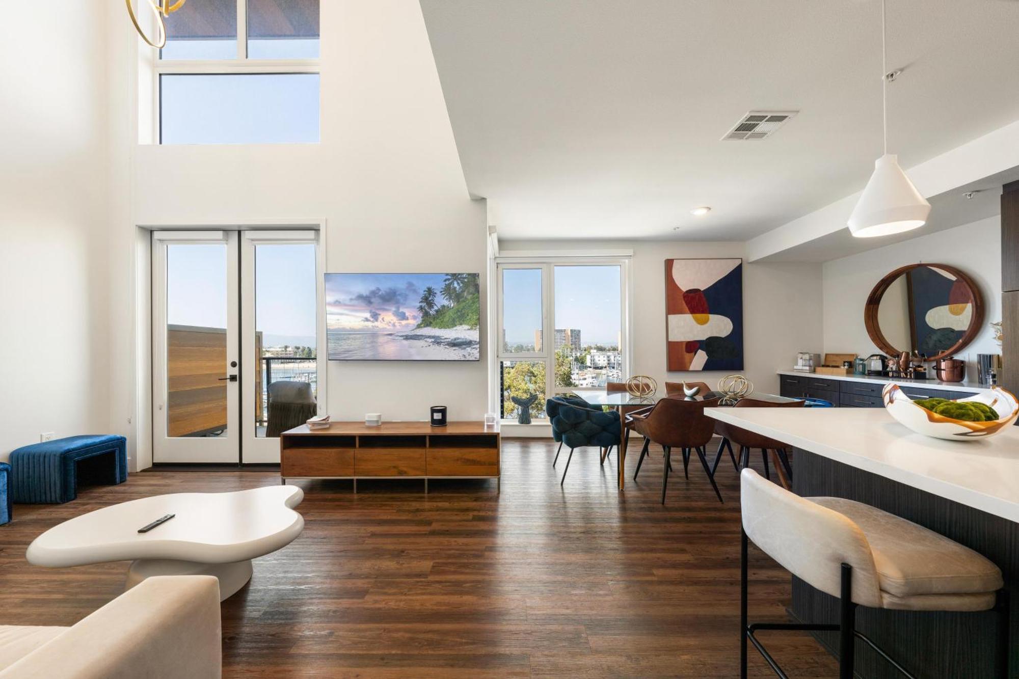 Sky-high Elegance Waterfront Penthouse 4 Beds Apartamento Los Ángeles