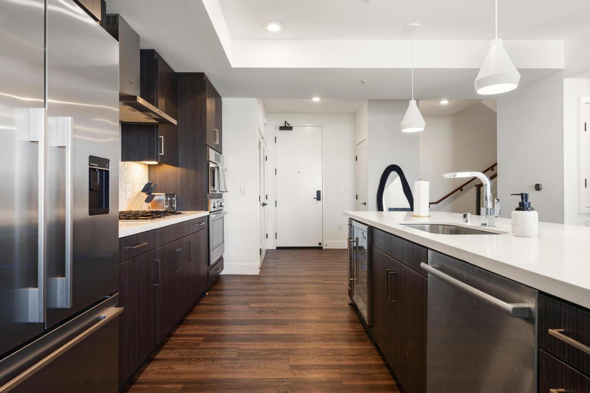 Sky-high Elegance Waterfront Penthouse 4 Beds Apartamento Los Ángeles